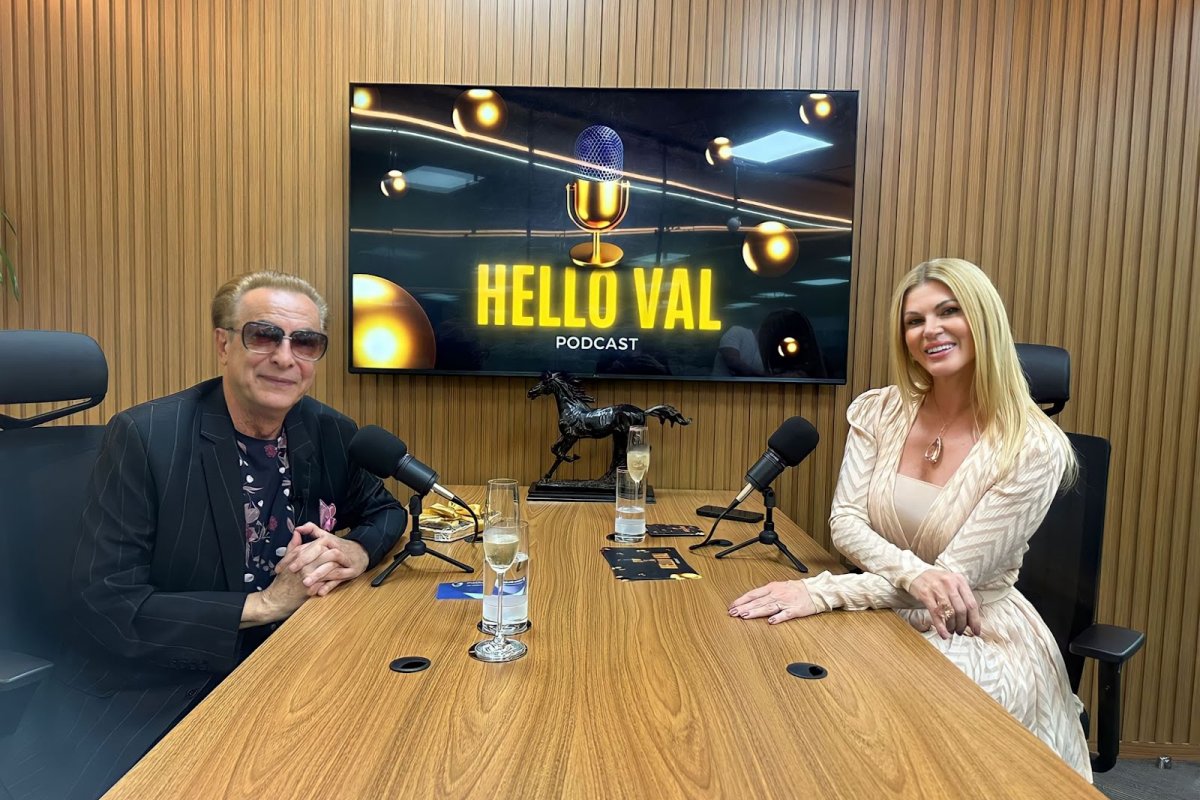  "Eu sou ex-gay", reafirma Ronaldo Esper em entrevista ao podcast Hello Val! 