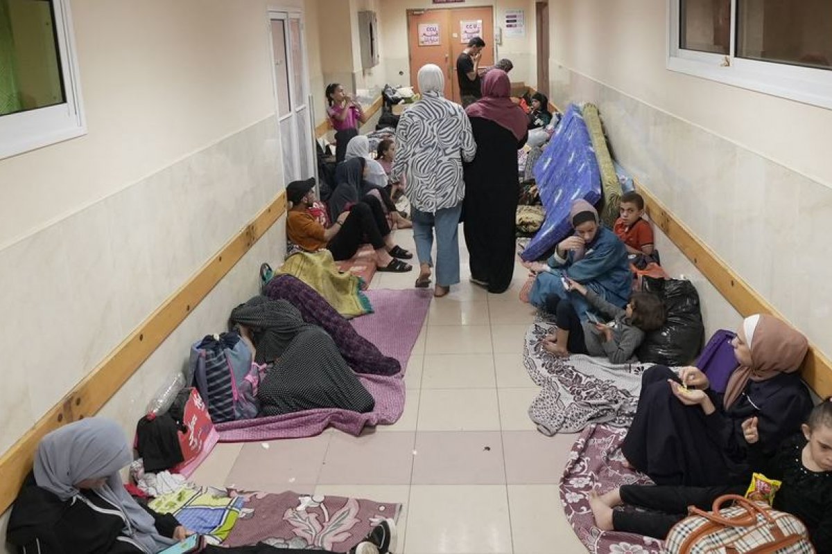 Pacientes e médicos fogem do maior hospital da Faixa de Gaza