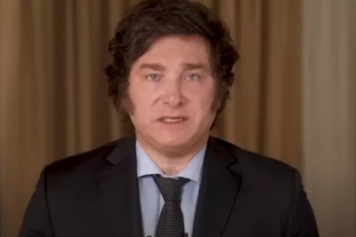 Bolsa argentina dispara mais de 20% na abertura após vitória de Javier Milei