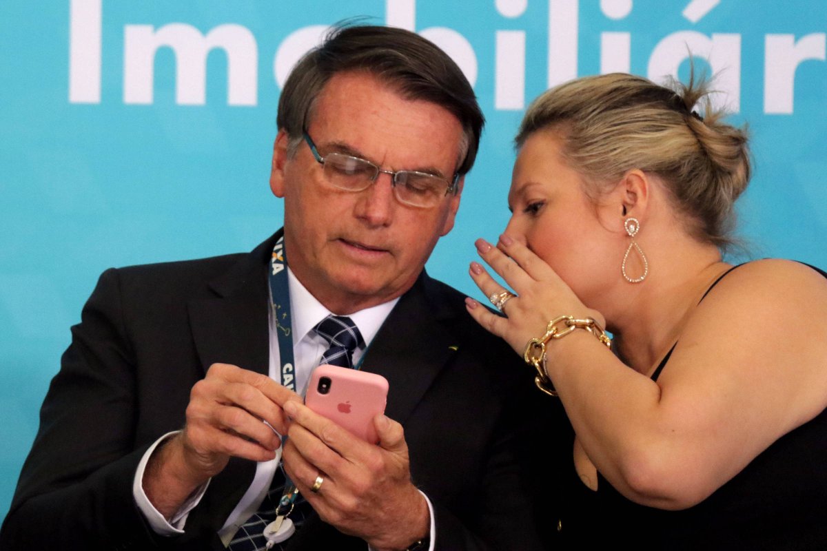 Após embate com Bolsonaro, cai a popularidade digital de Joice, Doria e Witzel 