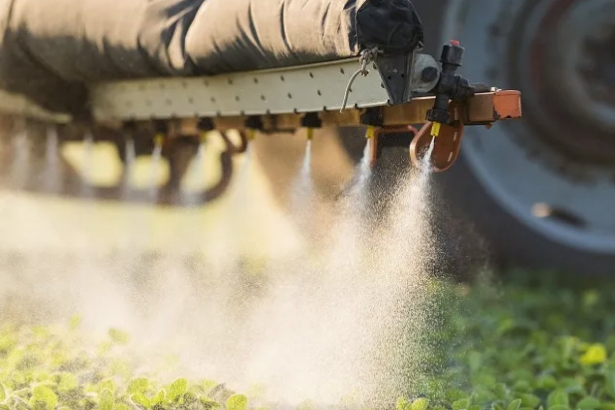 Projeto que acelera registro de agrotóxico é aprovado no Senado