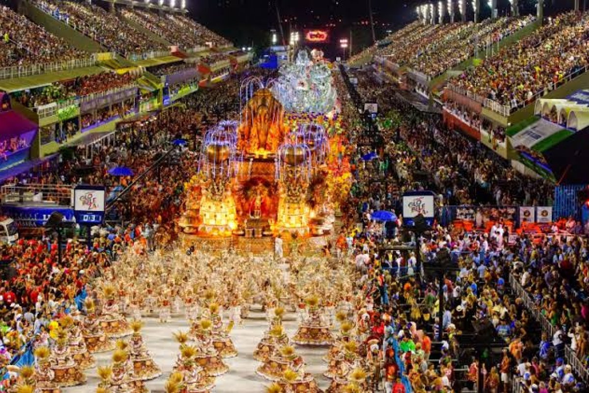 Prefeito do Rio de Janeiro  anuncia repasse de quase R$ 26 milhões para as escolas de samba do Grupo Especial na Sapucaí! 