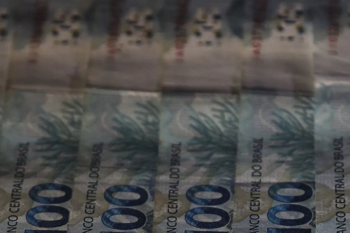 Brasil deve repetir déficit fiscal de 40 anos atrás, aponta estudo