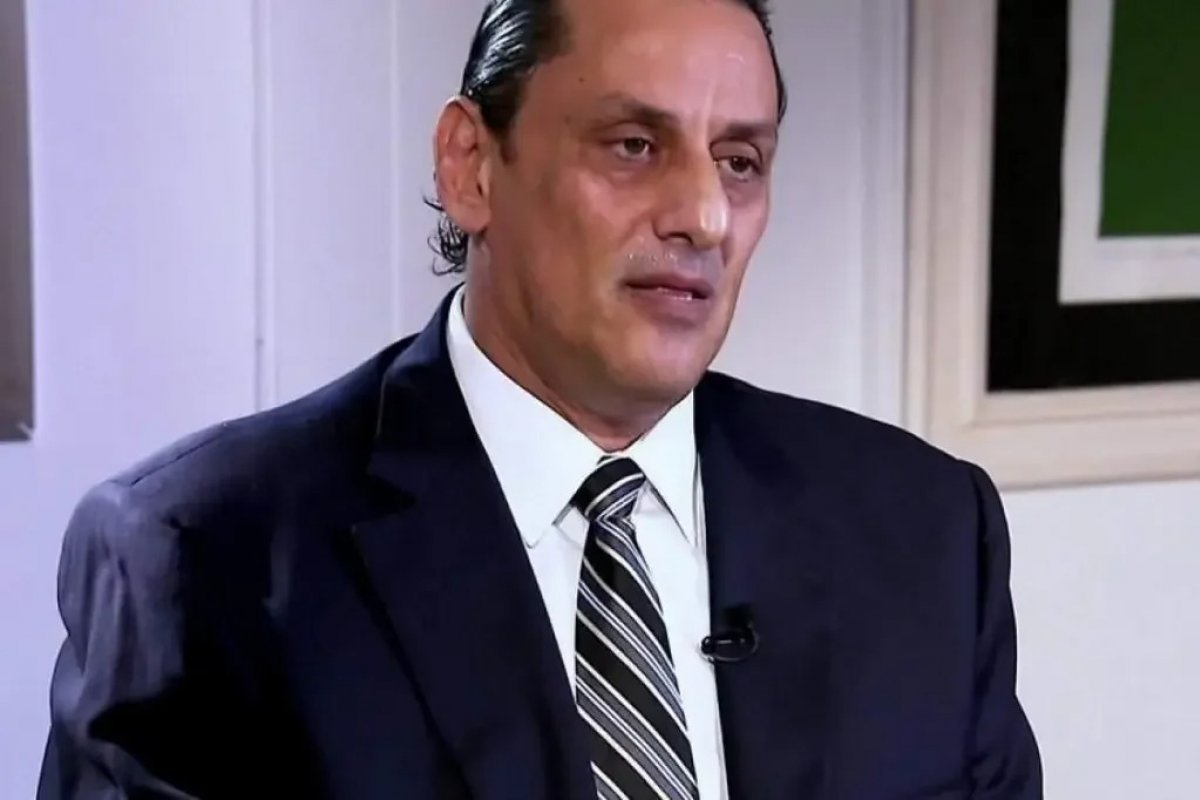 Wassef revelou em depoimento que Wajngarten pediu recompra de rolex nos EUA