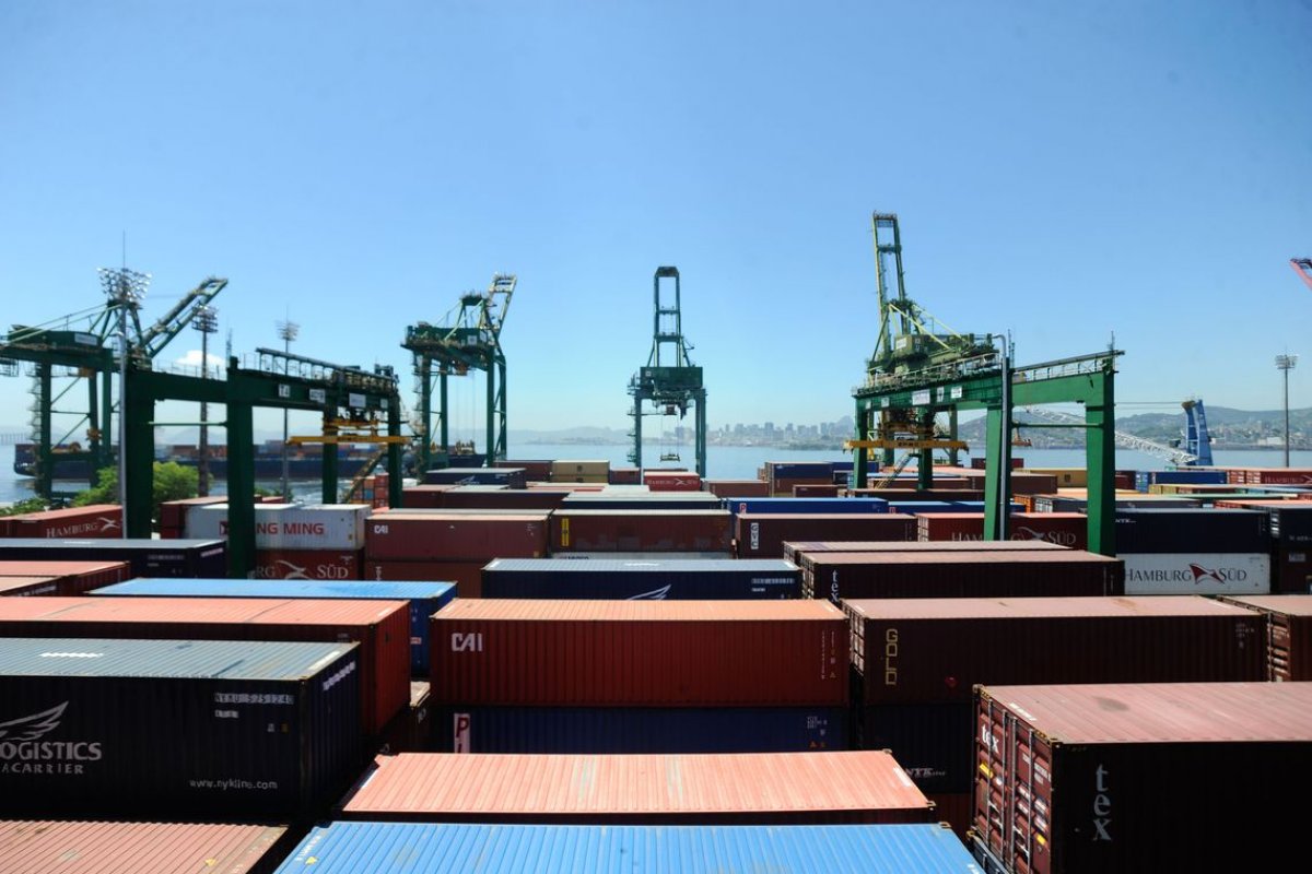 Balança comercial registra menor superávit em quatro anos chegando a US$ 46,6 bilhões em 2019