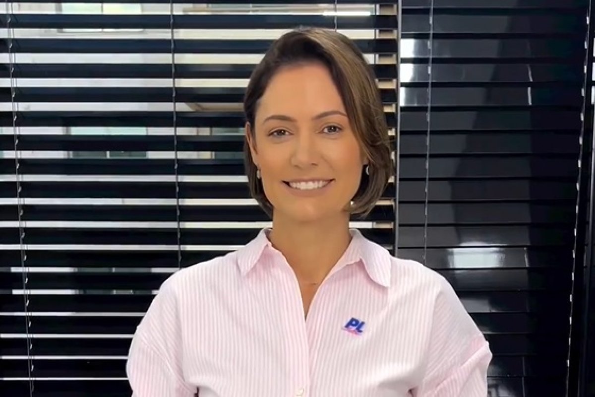 Michelle Bolsonaro critica indicação de Flávio Dino ao STF e rejeita ideia de comunista cristão