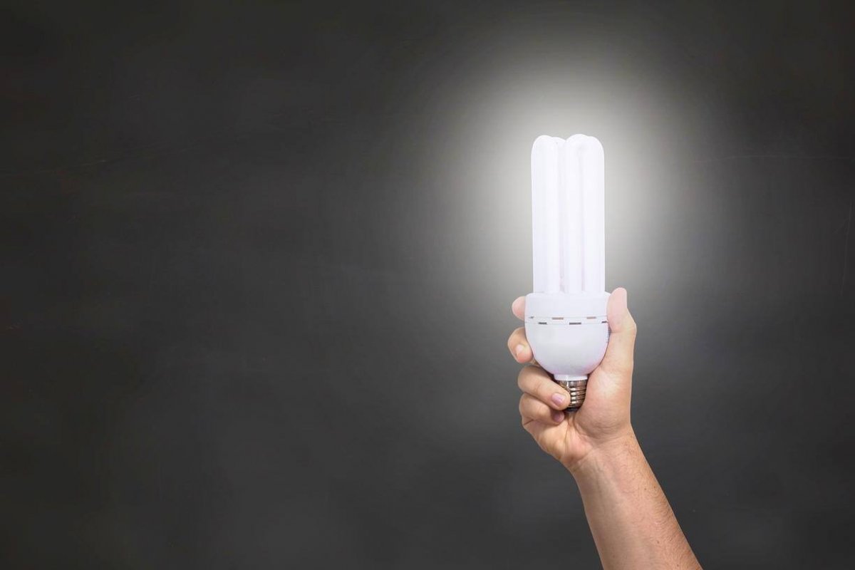 Conta de luz deve subir até 10,4% no próximo ano 