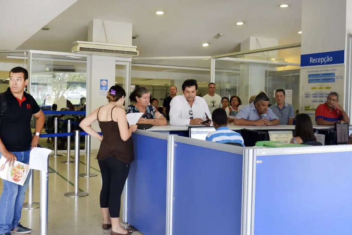 Novo sistema INSS usará inteligência artificial para detectar fraudes em atestados 