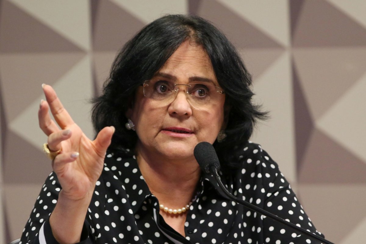 CGU identifica superfaturamento em compras de ONG contratada por ministério de Damares