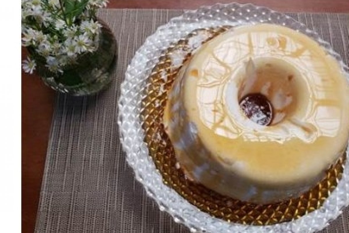 Uma sobremesa para toda a família: faça o Pudim de claras com cobertura de caramelo! 
