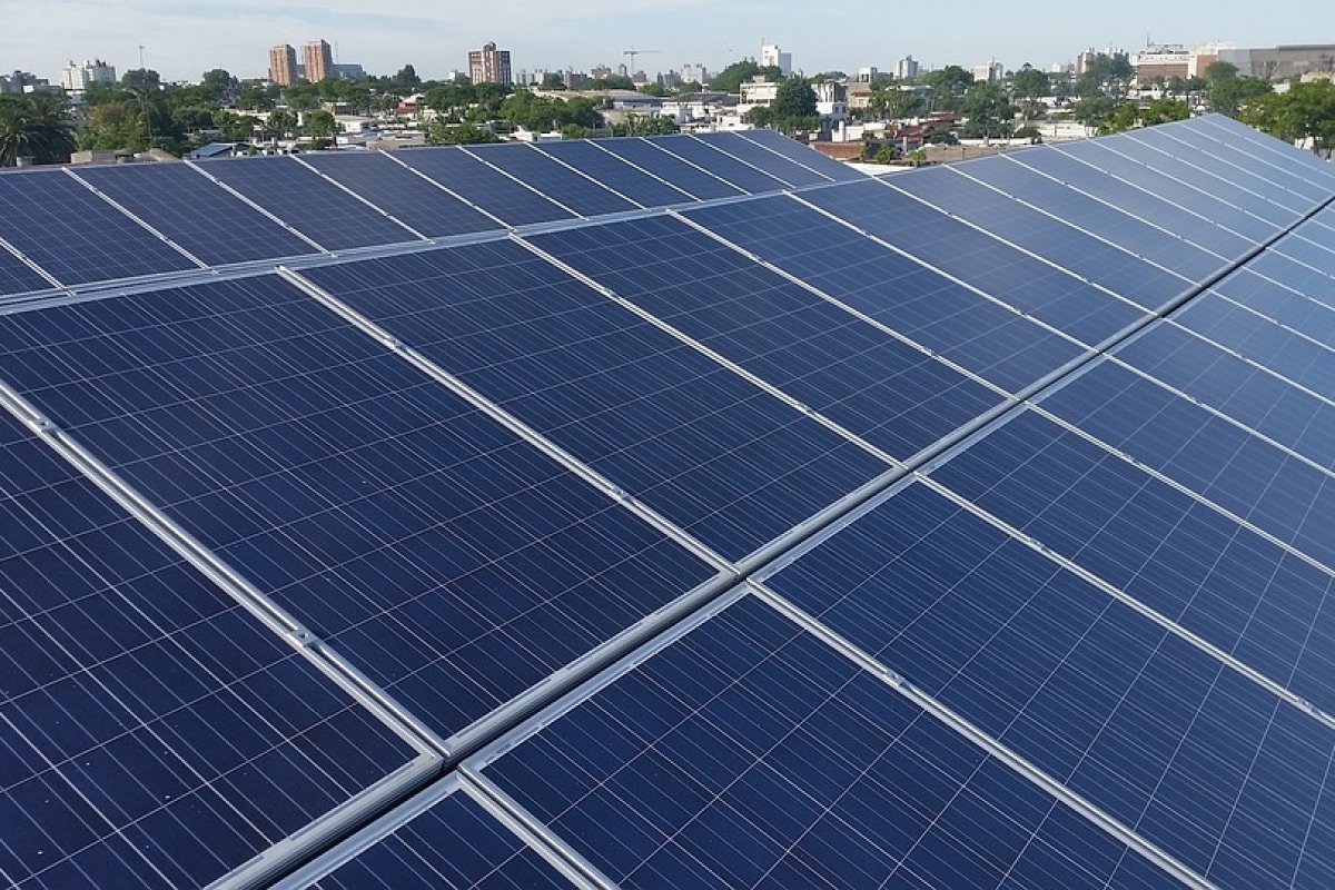 Absolar: geração própria de energia solar atinge 25 gigawatts no Brasil