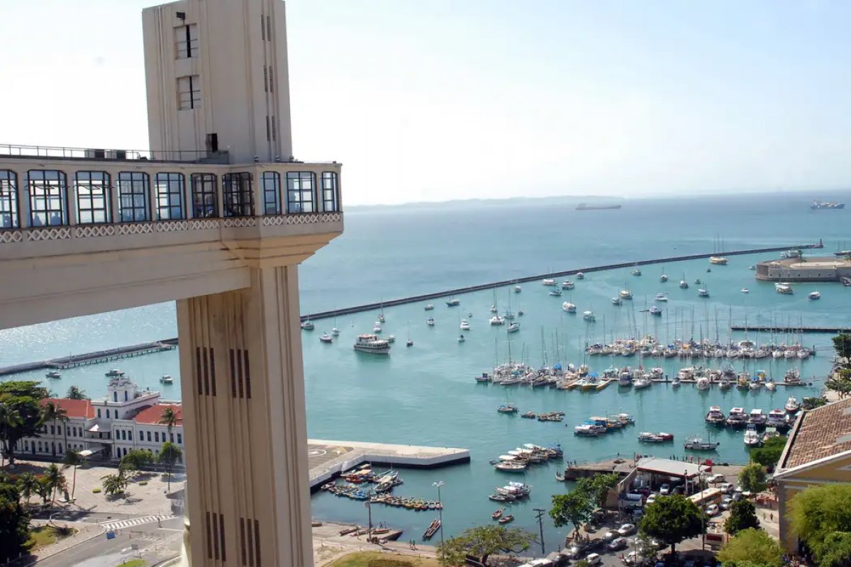 Verão 2024 promete movimentar cintura e bolso de baianos e turistas que visitam Salvador 