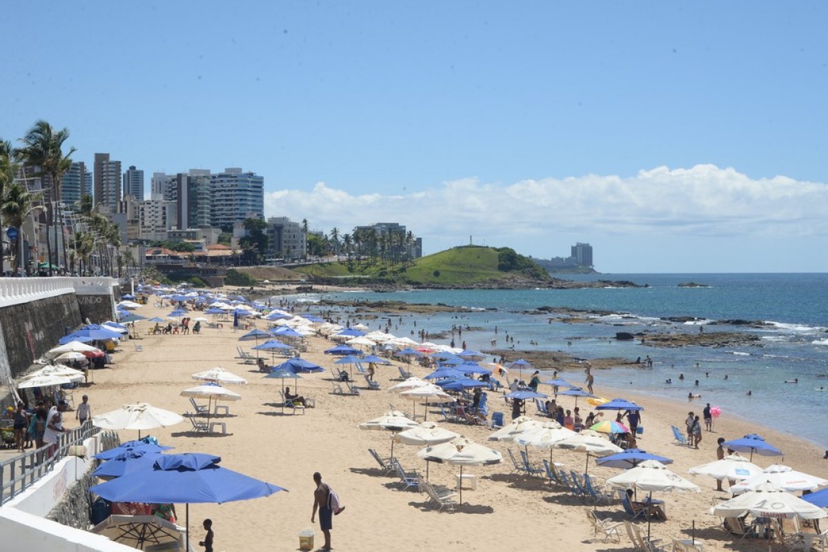 Inema aponta 15 praias impróprias no litoral da Bahia neste domingo (5)