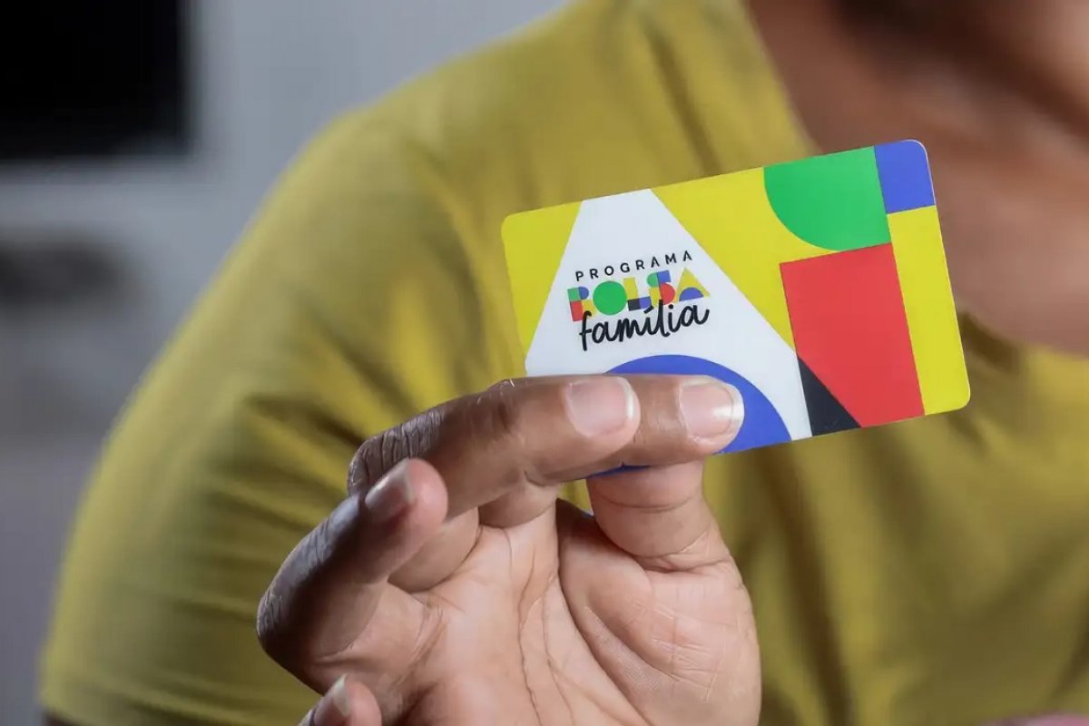 Ministério do Desenvolvimento divulga calendário de pagamentos do Bolsa Família para 2024