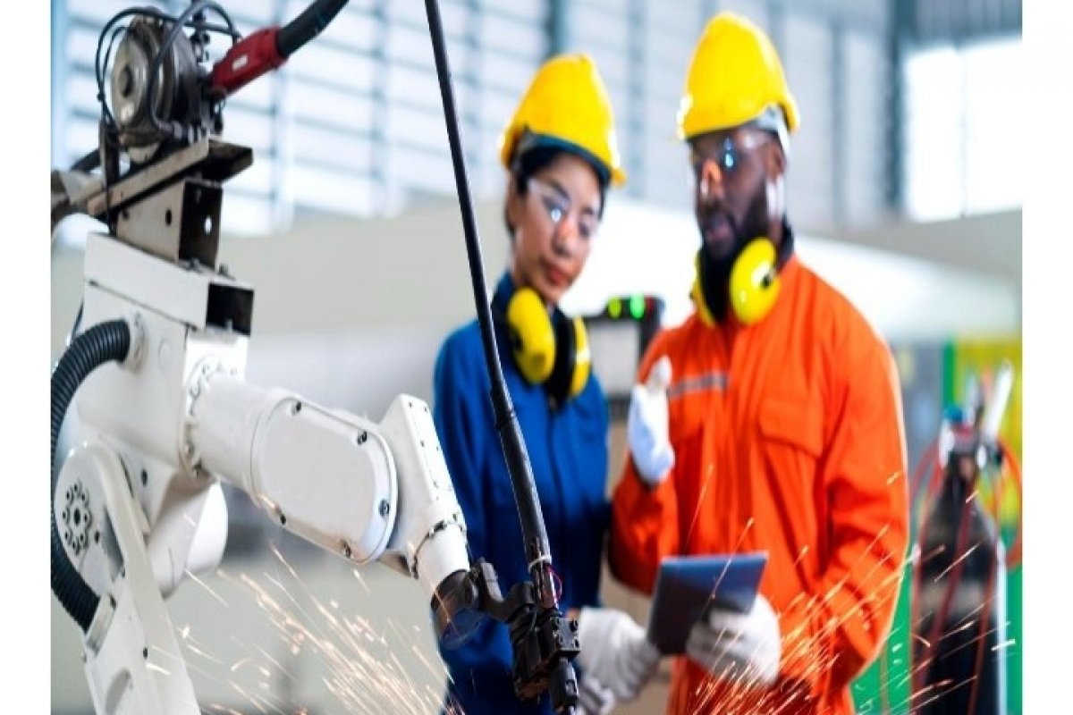 Cinco tendências em sistemas tecnológicos para as indústrias em 2024!