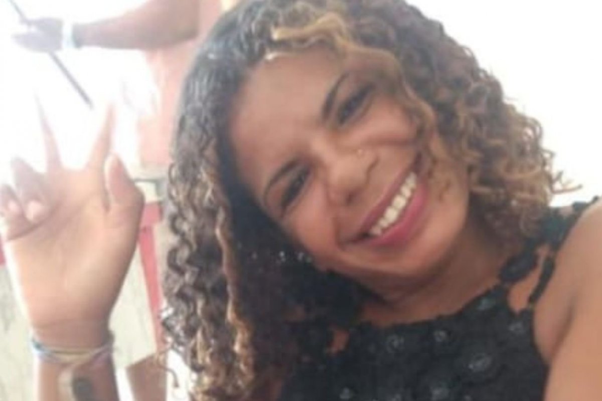Mulher morre esfaqueada enquanto tentava defender amiga de agressão