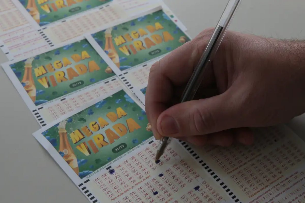 Mega da Virada paga hoje maior prêmio da história de R$ 570 milhões