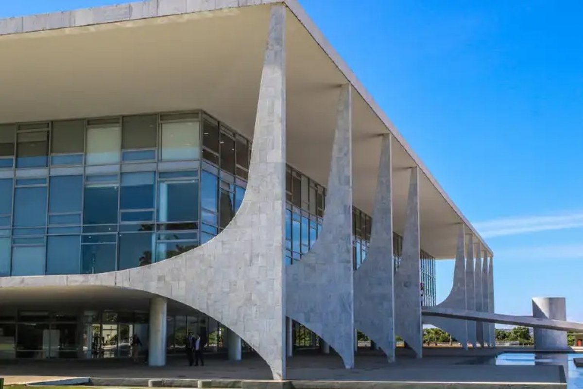 Planalto blindado: em respostas aos atos de 8 de janeiro, vidros receberão blindagem