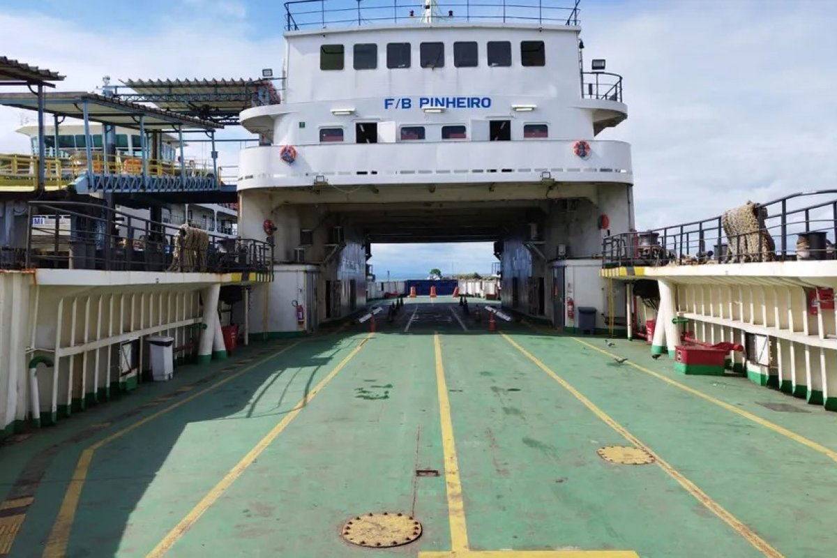 Codecon notifica a Internacional Travessias devido à queda de energia no ferry-boat