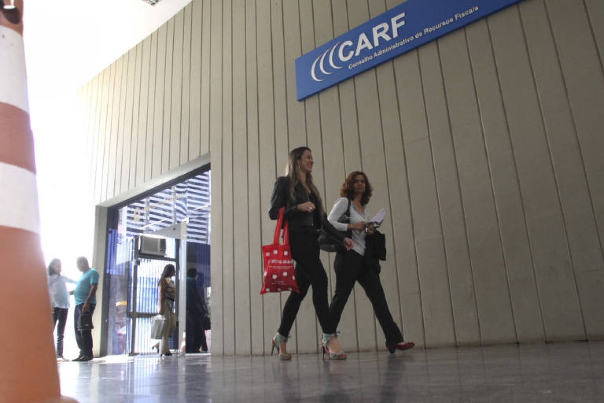 Carf encerra 2023 com R$ 230 bilhões em ações tributárias julgadas entre os meses de janeiro a setembro