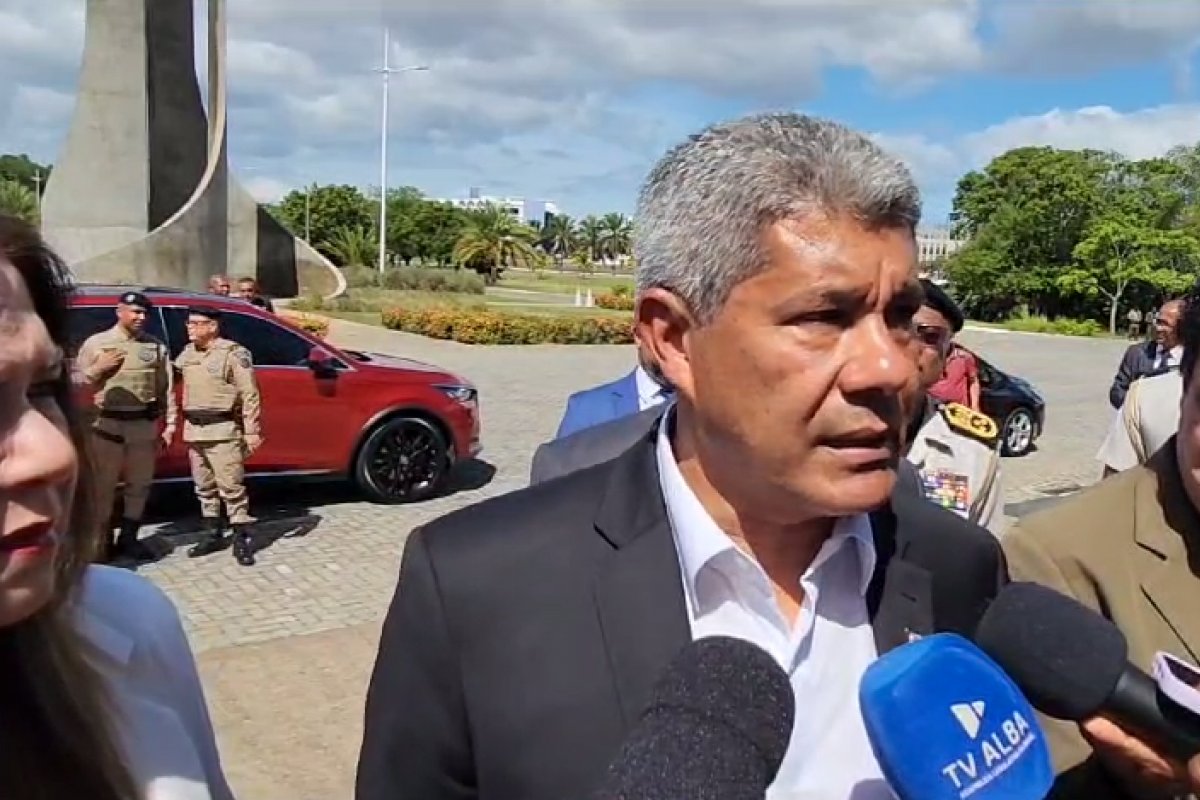 Governador da Bahia lamenta acidente que deixou 25 mortos na BR-324    