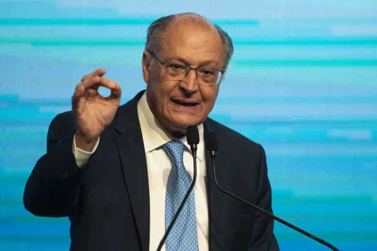  Um ano após 8/1, Alckmin diz que atos foram 'vergonha nacional'