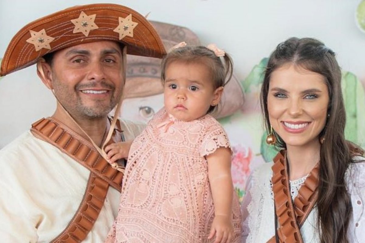 Mano Walter celebra aniversário da filha com festa temática! 