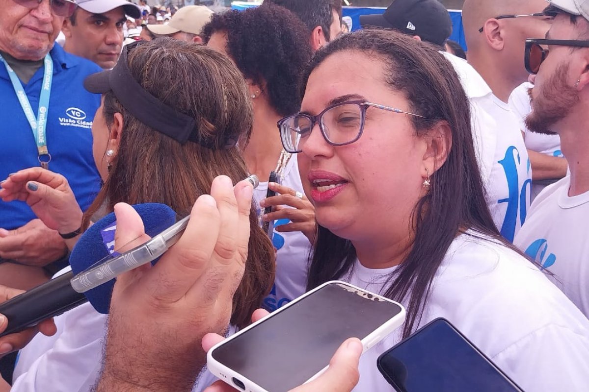 'Eu já coloquei o meu nome à disposição', afirma Ana Paula sobre pré-candidatura à reeleição  