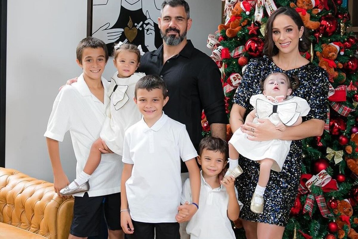 Filhos do ator Juliano Cazarré não foram vacinados contra a Covid-19!