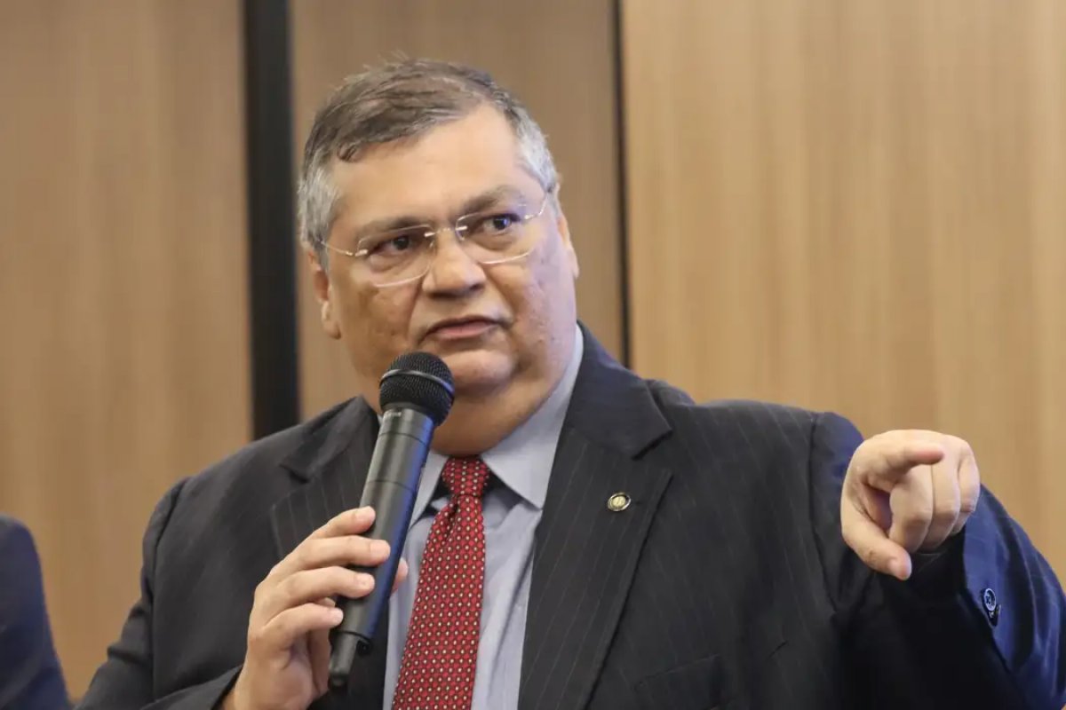 Dino vai deixar 47 convocações em aberto na Câmara após saída da Justiça