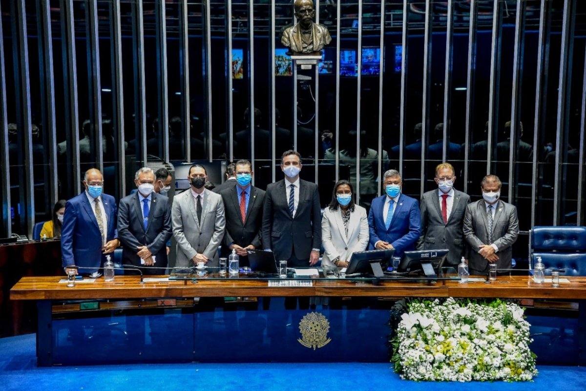 'Perseguição', diz Frente Evangélica sobre anulação de isenção fiscal a líderes religiosos 