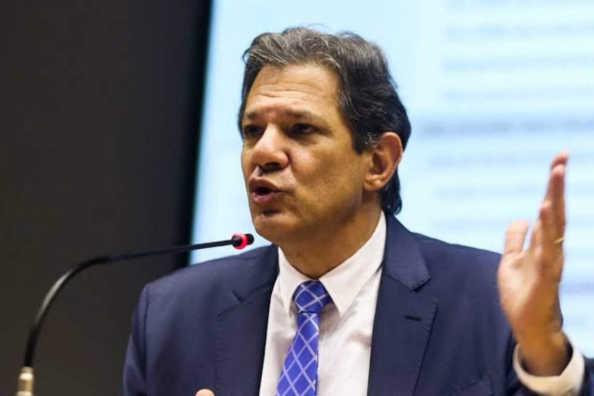 Haddad anuncia criação de grupo de trabalho para discutir isenção tributária de líderes religiosos 