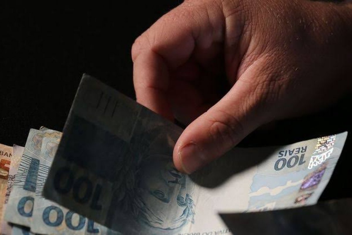 MP denuncia grupo por desviar R$ 8 milhões em esquema de pirâmide financeira