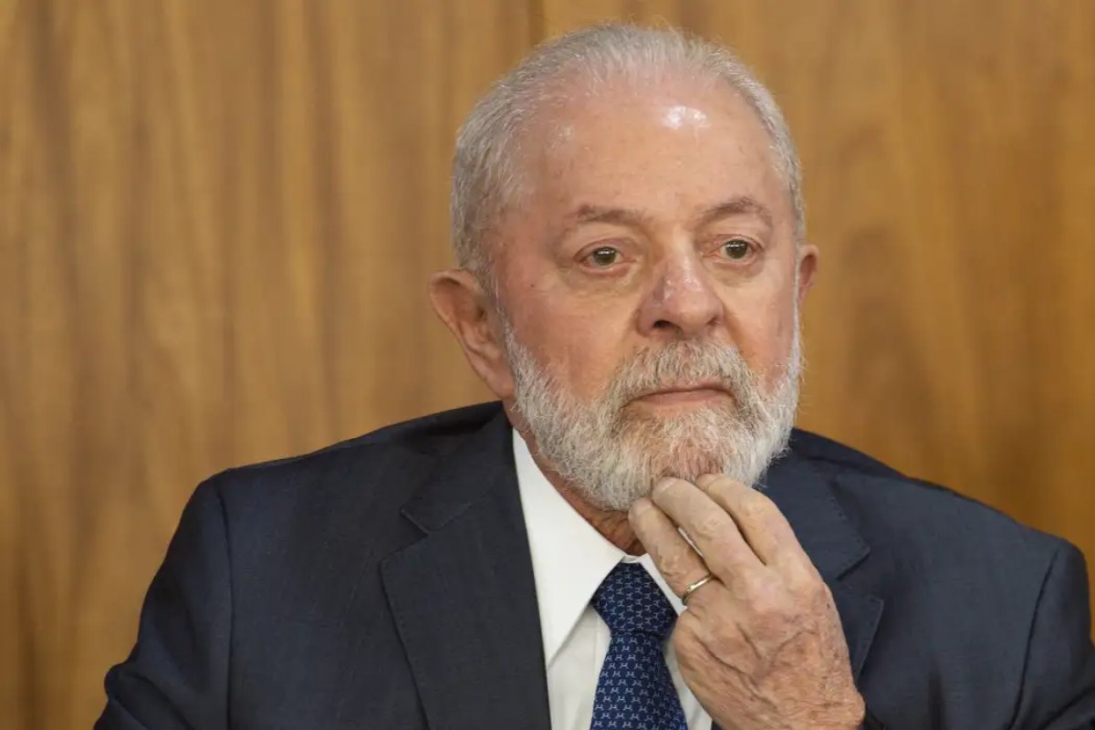 Aliados de Lula no Congresso e Senado reclamam da distância imposta pelo presidente