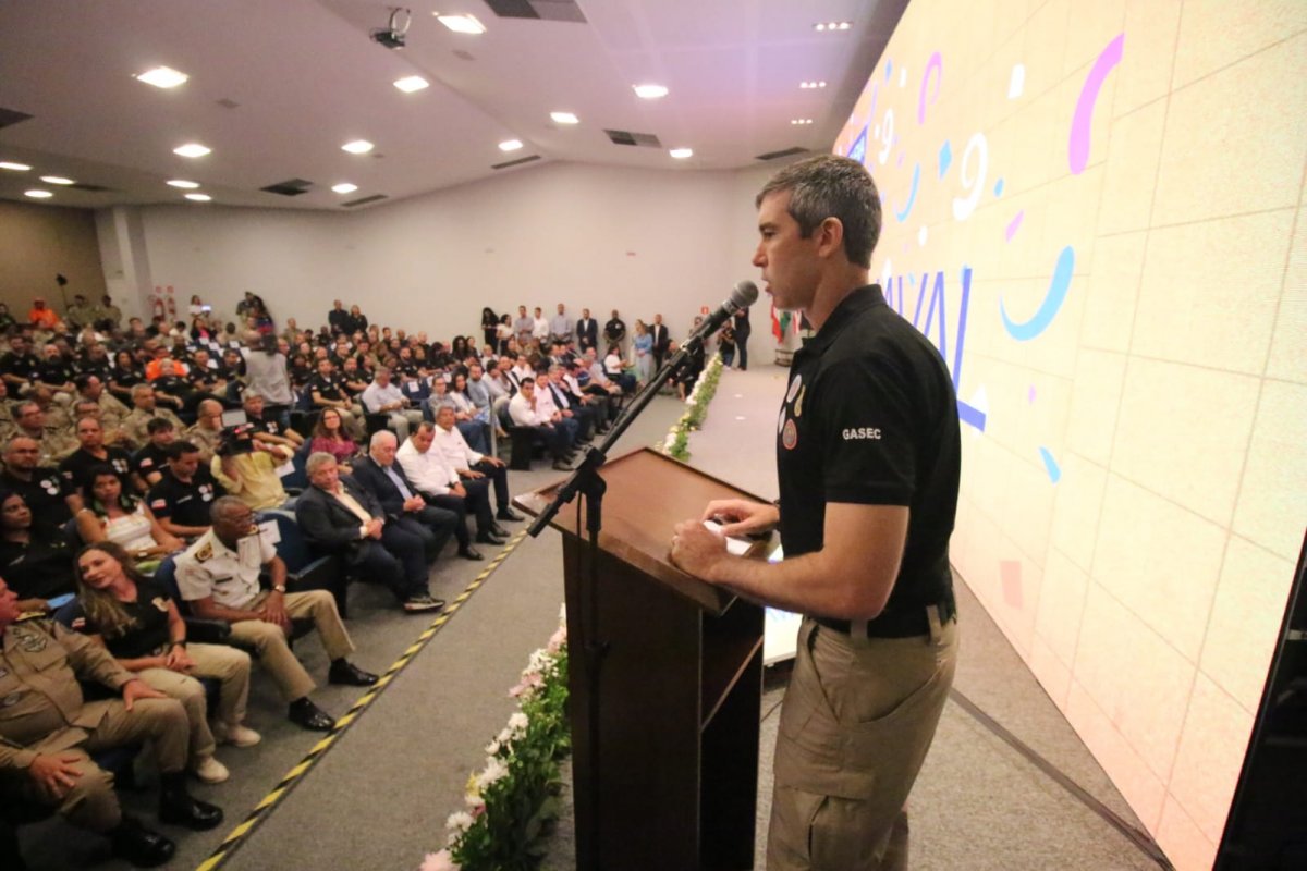'O maior efetivo já empregado na história', afirma Werner sobre operação de segurança para o Carnaval 2024