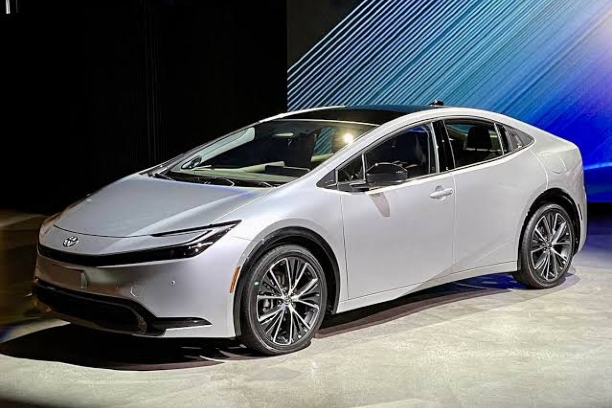 Toyota diz acreditar no futuro dos motores a combustão 