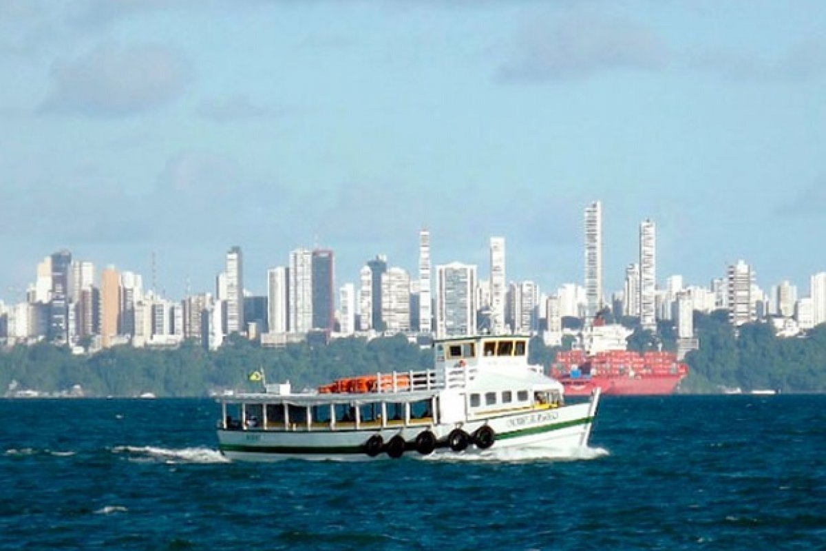 Travessia Salvador-Mar Grande suspende operações neste sábado (27) devido ao mau tempo 