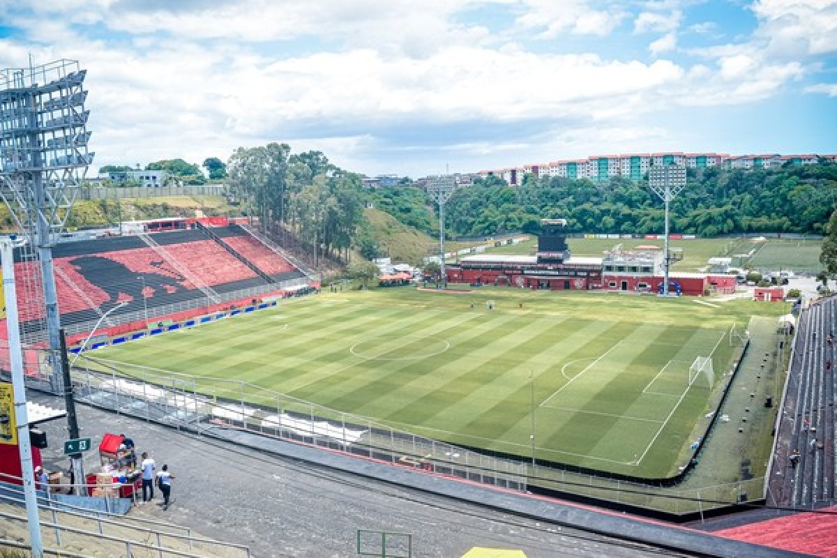 Vitória recebe Juazeirense em busca da liderança do Baiano