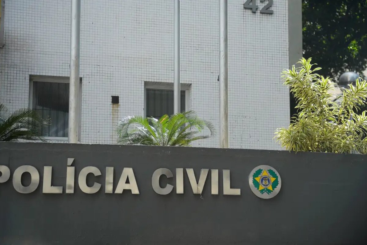 Homem é assassinado com golpes de machado em Salvador
