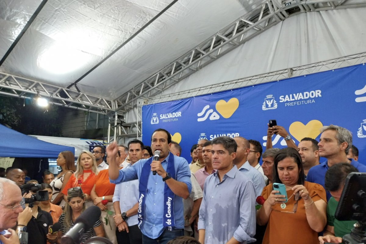 "Será o maior Carnaval de todos os tempos, com maior participação popular", afirma Bruno Reis 