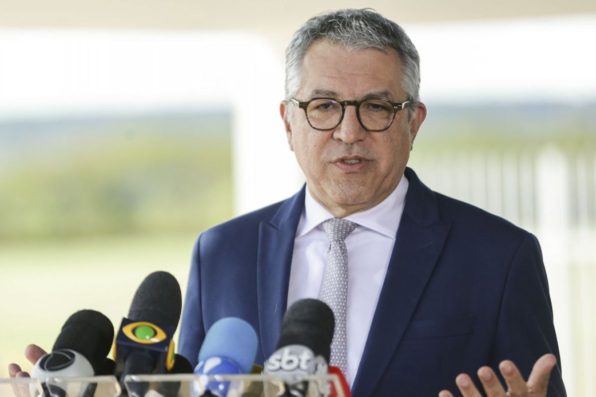 Parlamentares expressaram críticas à atuação do ministro Alexandre Padilha