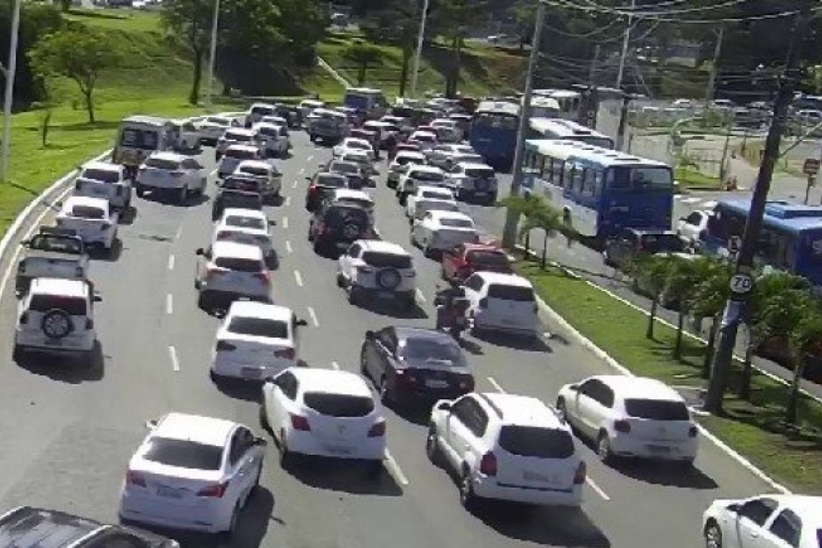 Boletim de trânsito: Saiba quais vias registram congestionamento nesta quarta (8)