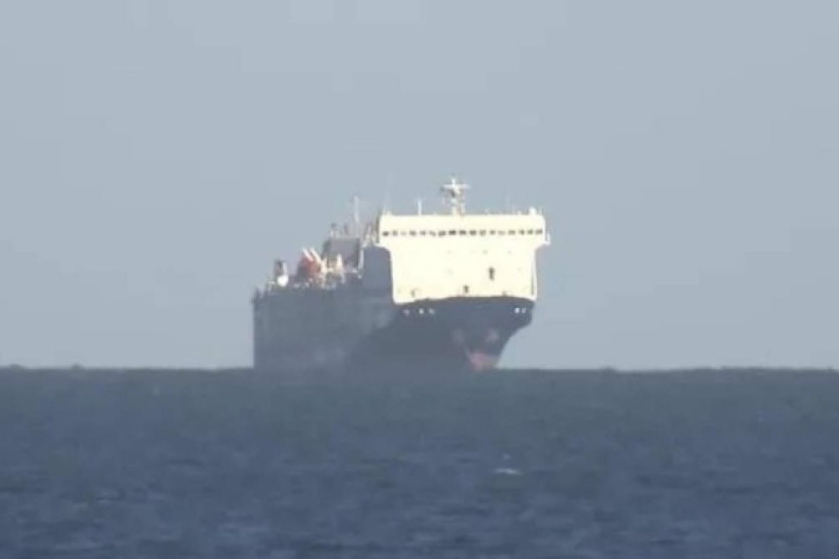 Após ameaça de ataque Houthi, navio com 16 mil animais é abandonado na costa da Austrália 