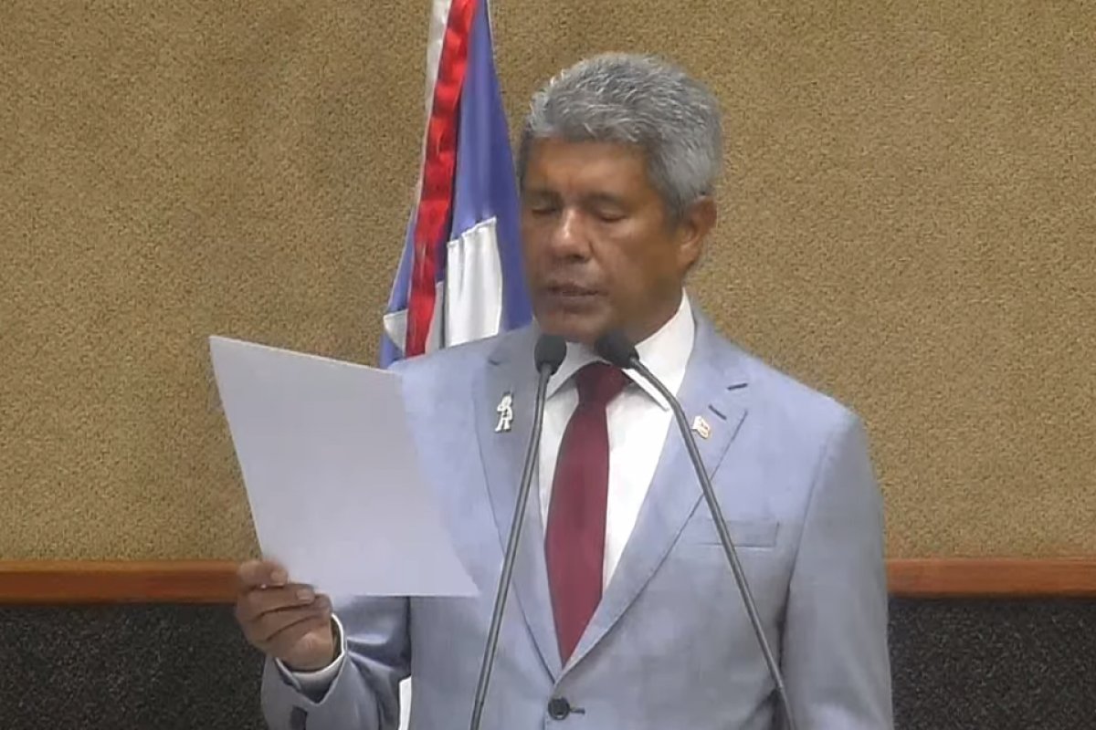 Ao vivo: Assembleia retoma trabalhos com mensagem do governador