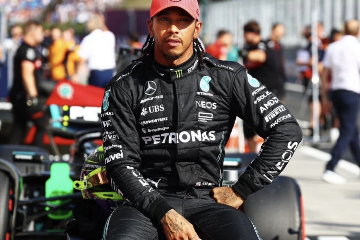 Lewis Hamilton deixa Mercedes em troca da Ferrari a partir de 2025 