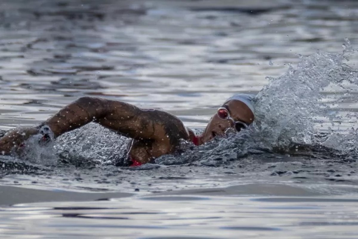 Atual campeã olímpica da maratona aquática, Ana Marcela vai defender ouro em Paris 