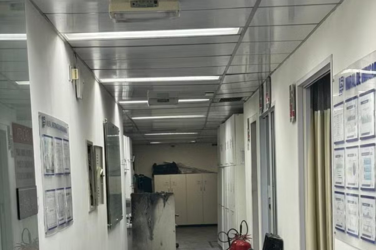 Andar de hospital privado de Salvador é evacuado após princípio de incêndio 