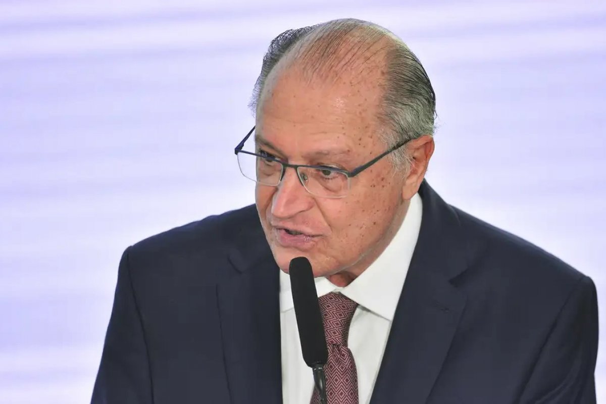 Alckmin comemora índices da produção industrial brasileira: ‘Só o começo’ 
