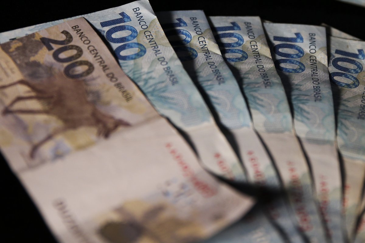 Brasil tem déficit em transações correntes de US$ 5,8 bi em dezembro, diz BC