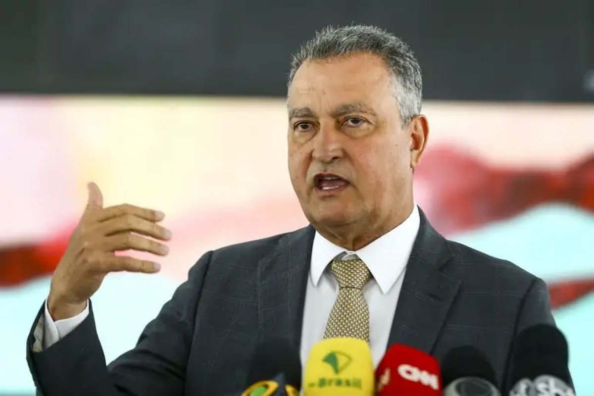Rui diz que mensagem do governo ao Congresso vai priorizar reforma de renda